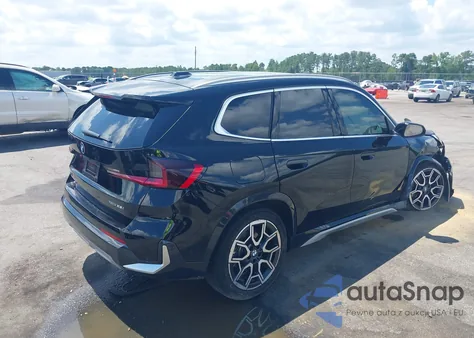 2025 BMW X1 xDrive28I z USA, uszkodzony, nr VIN WBX73EF04S5198522